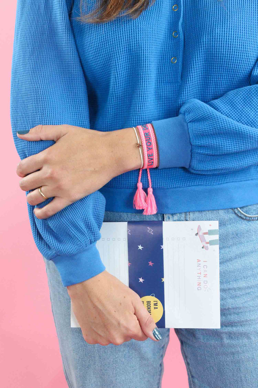 Live Your Dreams Armband - Woven Pink